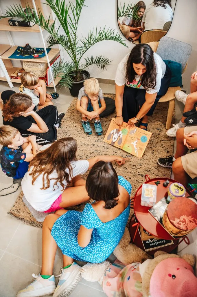 Slika za ANGLEŠČINA SKOZI IGRO