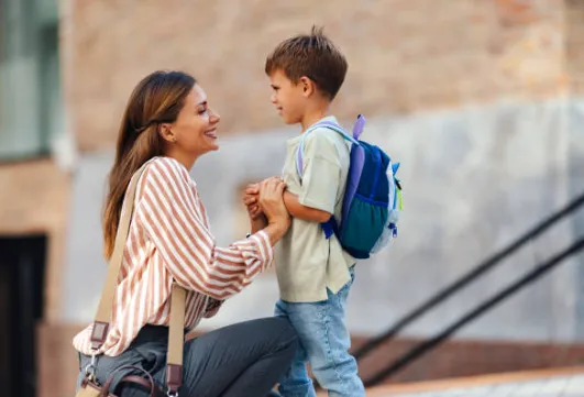 Preprost vodič za starše: Kako izbrati popolne počitnice za otroka    (in pri tem ohraniti živce)?